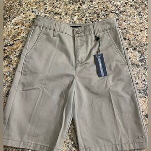 New with tags: O’Neill Boys Khaki Shorts Size 24 (Boys size 8)